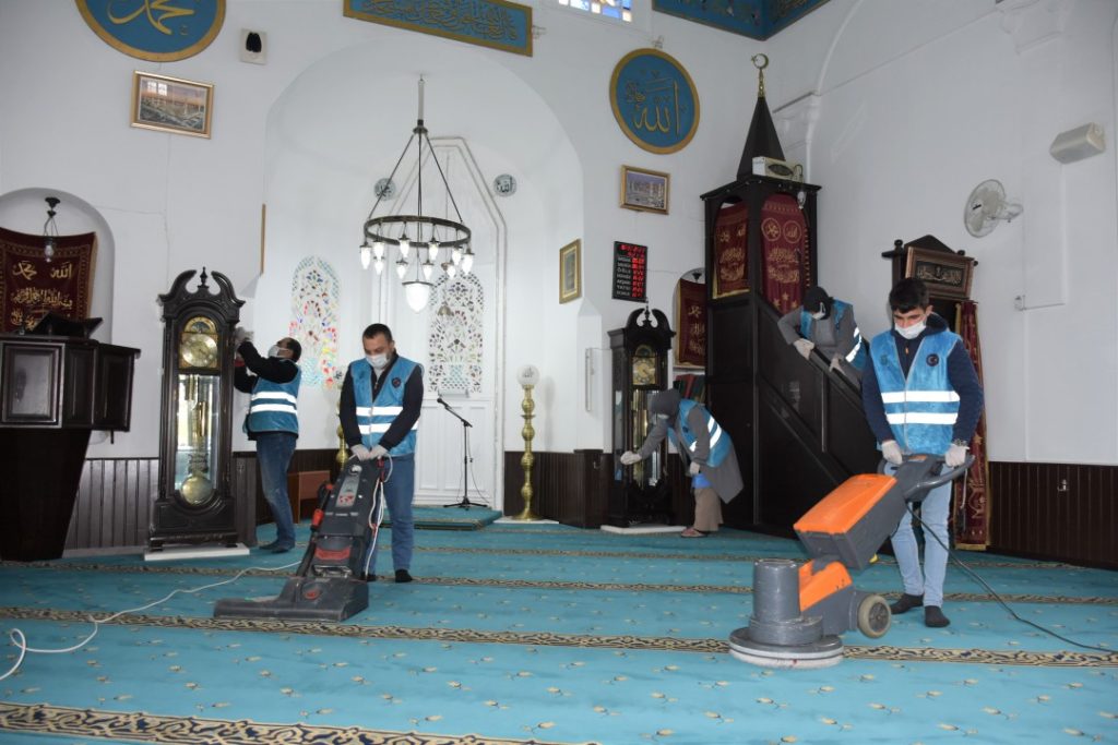 Silivri Belediyesinden İbadethanelerde Ramazan Ayı Temizliği